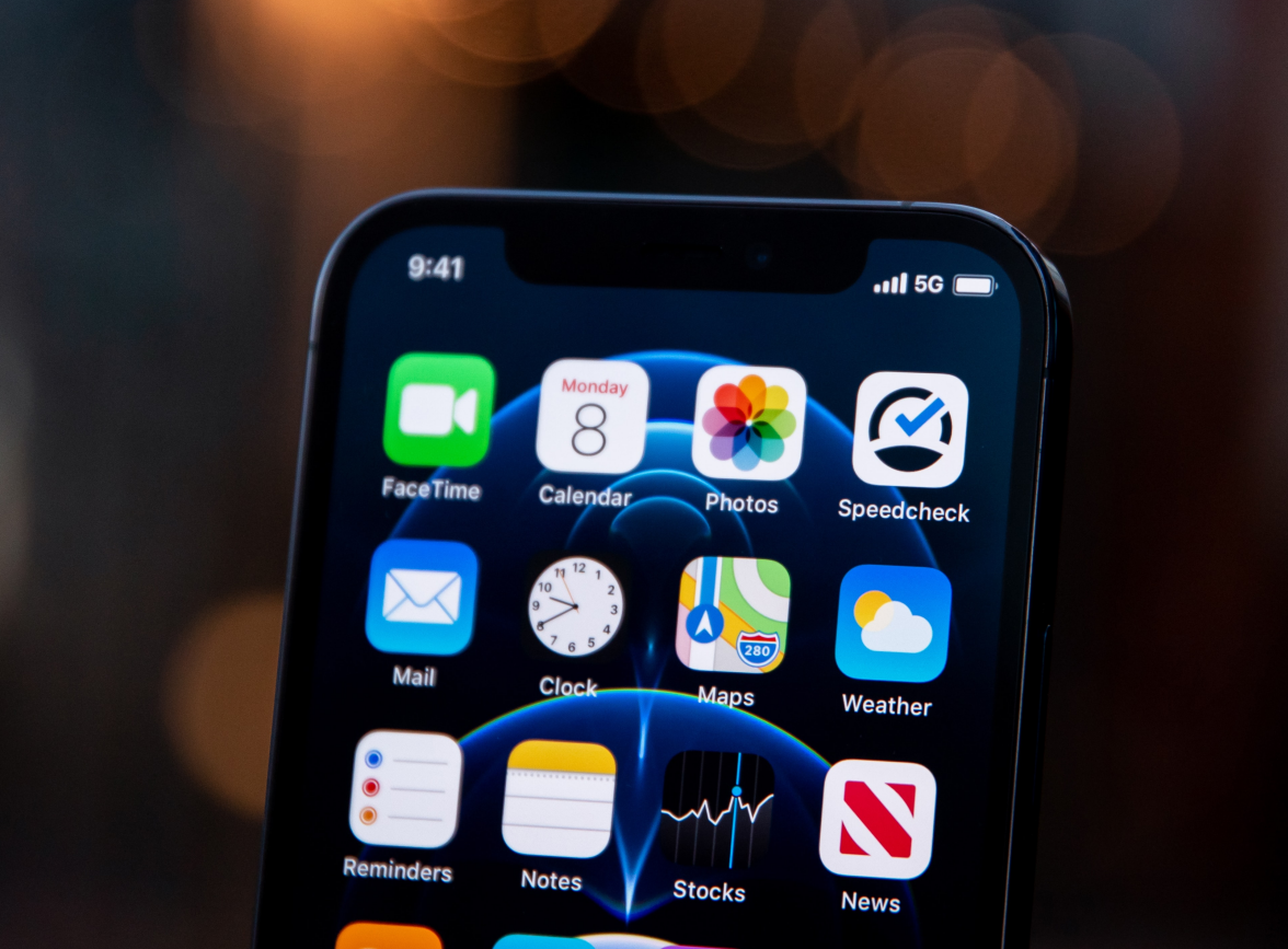 长顺苹果手机维修分享为什么 iPhone 12 在冬季会自动关机 